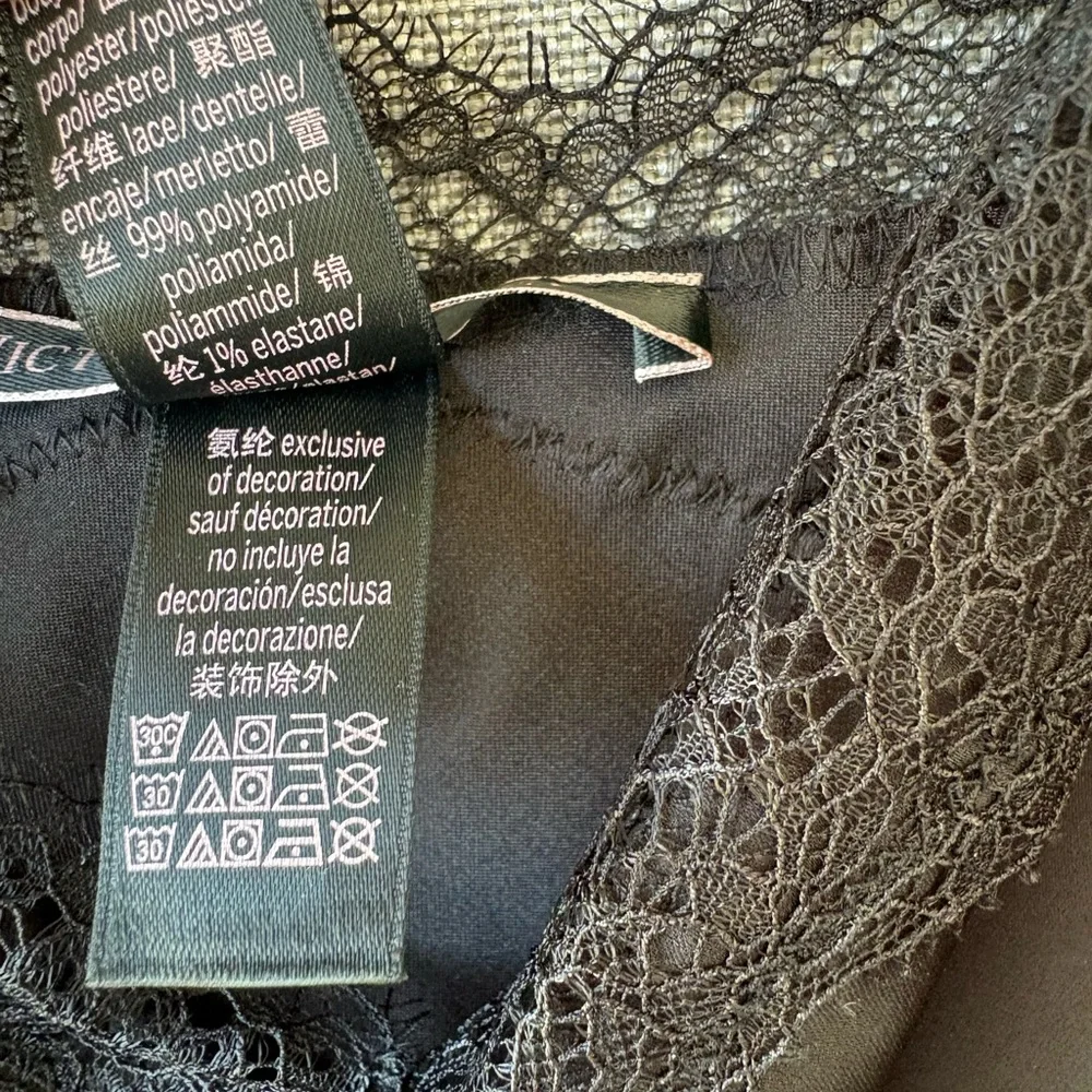 Victoria's Secret Black Lace-Trim Slip chemise large - Picture 7 of 8